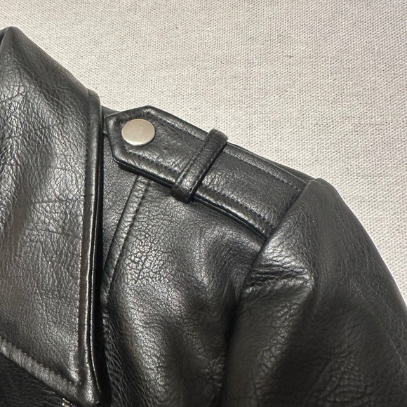 Romeo + Juliet Couture faux leather moto jacket - size medium - Picture 5 of 9